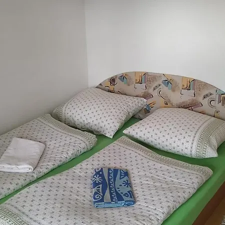 別荘 Dovolenkovy Dom